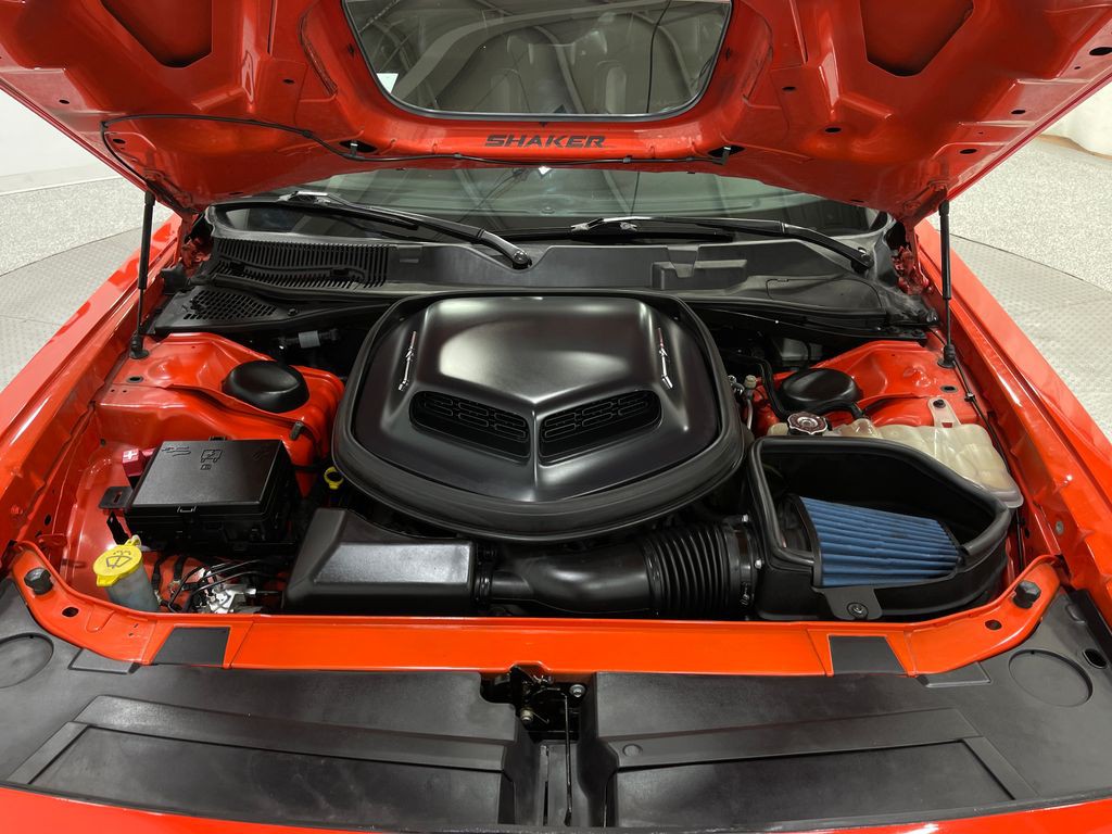 2016 Dodge Challenger Image 29