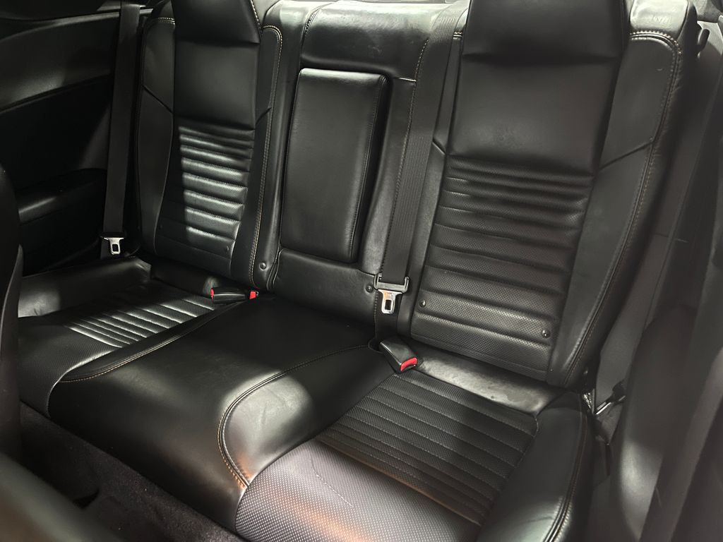 2016 Dodge Challenger Image 32