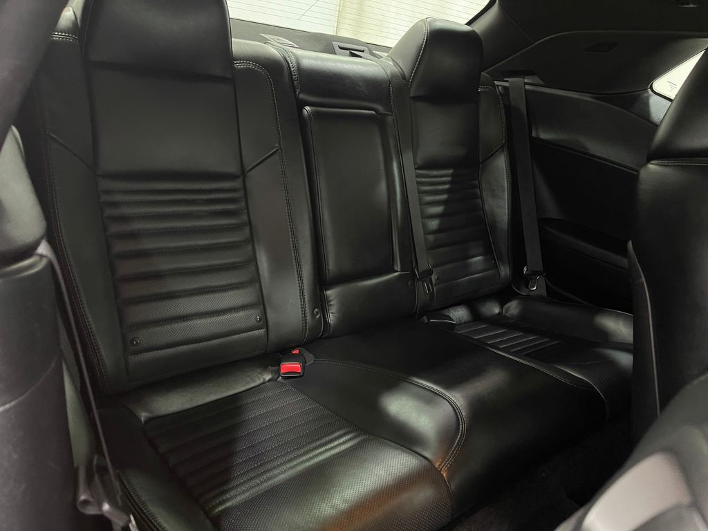 2016 Dodge Challenger Image 33