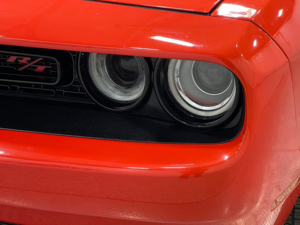 2016 Dodge Challenger Image 35