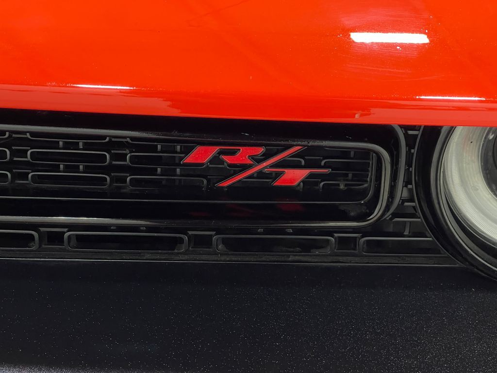 2016 Dodge Challenger Image 41