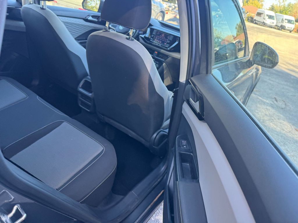 2024 Volkswagen Taos Image 8