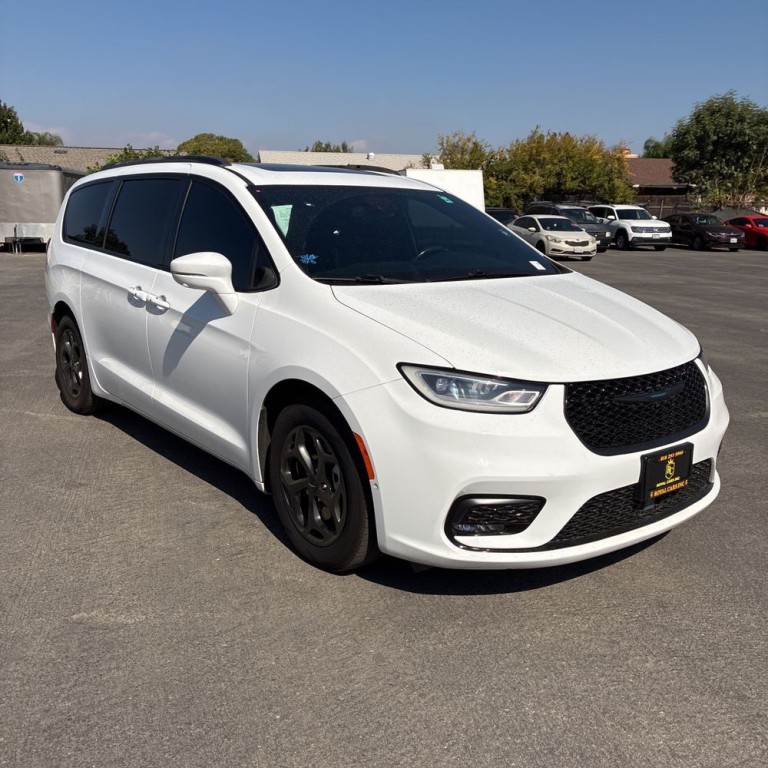 2021 Chrysler Pacifica Image 1