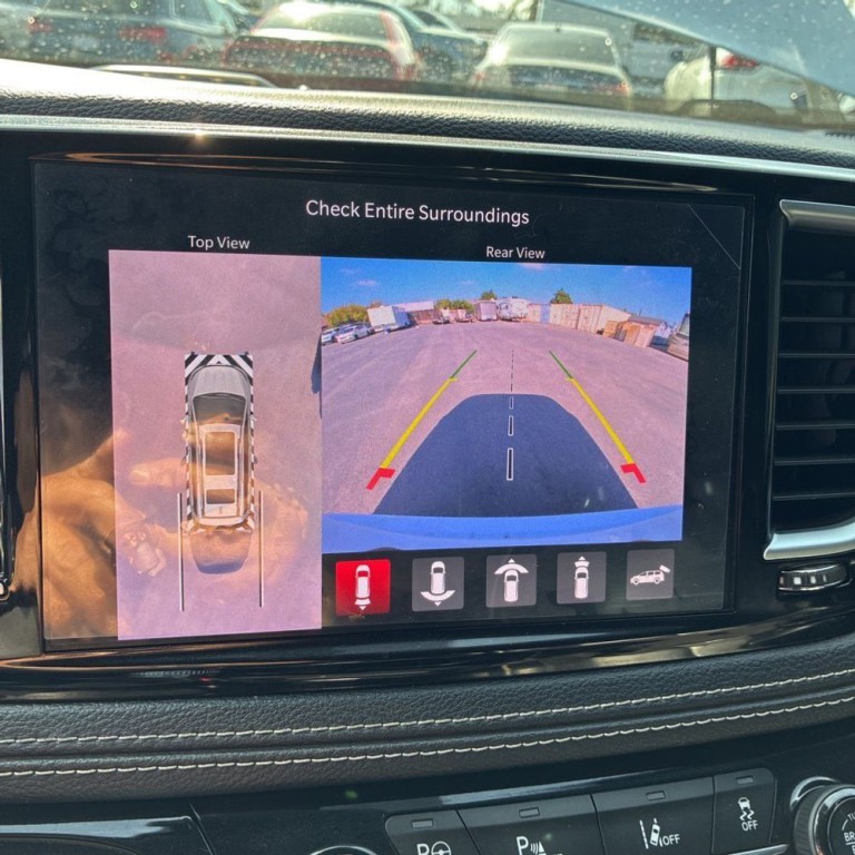 2021 Chrysler Pacifica Image 15