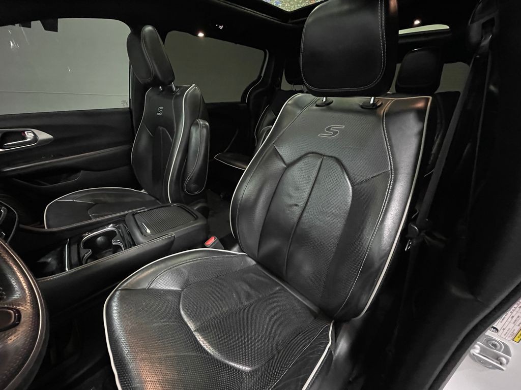 2021 Chrysler Pacifica Image 13