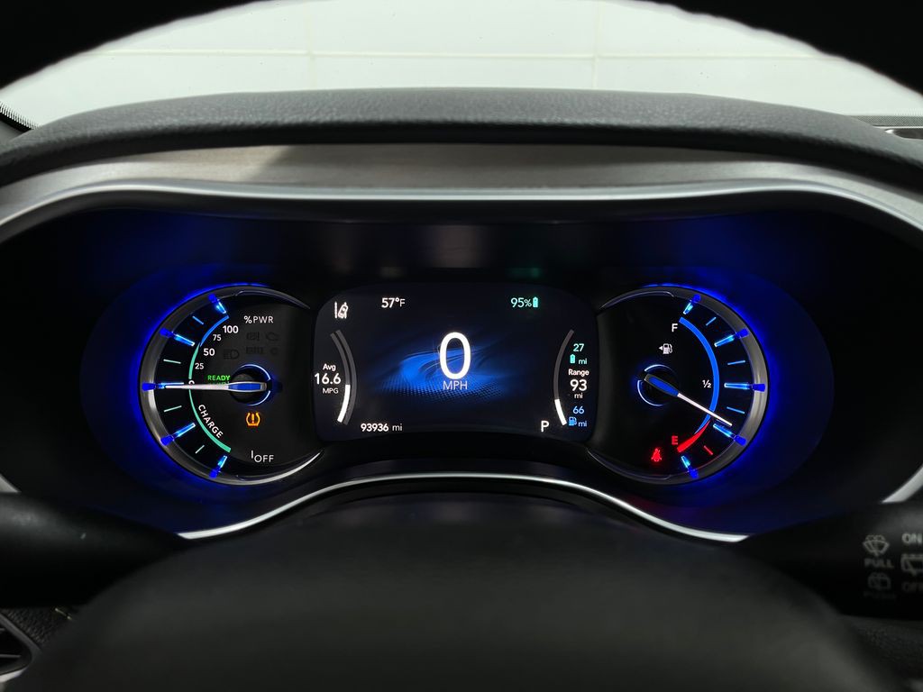 2021 Chrysler Pacifica Image 21