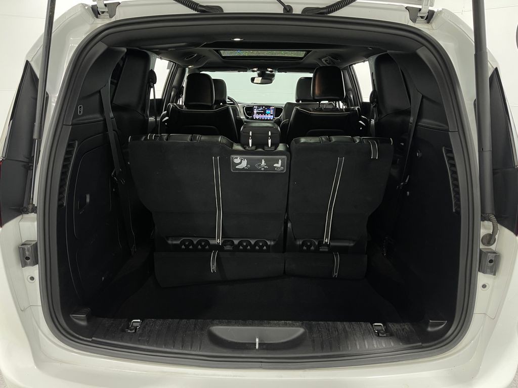 2021 Chrysler Pacifica Image 24