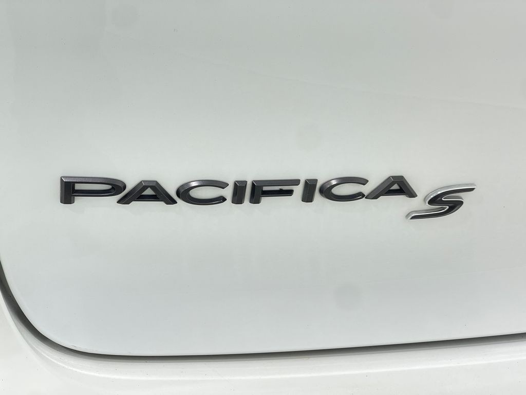 2021 Chrysler Pacifica Image 39