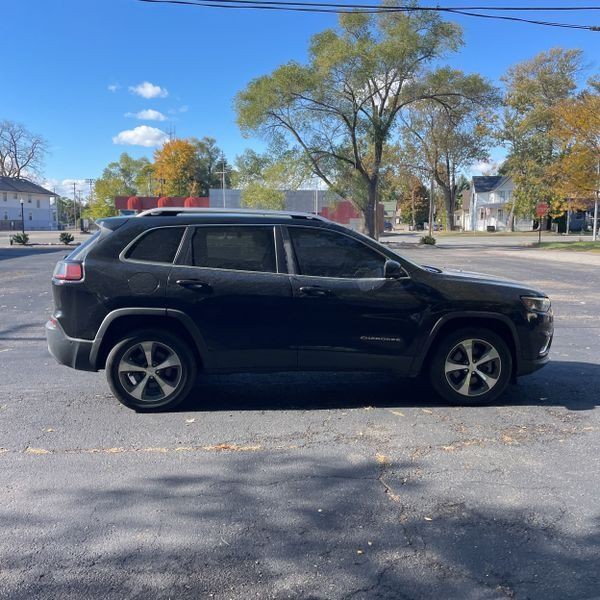 2019 Jeep Cherokee Image 4