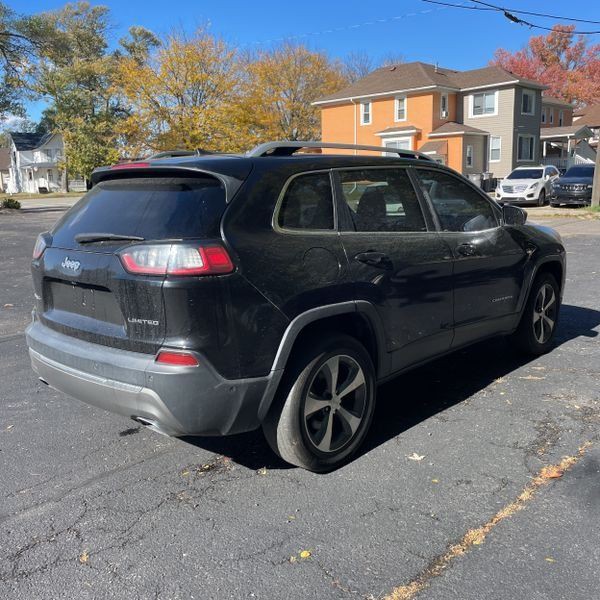 2019 Jeep Cherokee Image 6