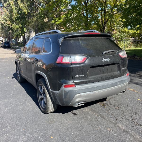 2019 Jeep Cherokee Image 7