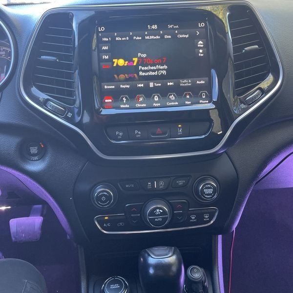 2019 Jeep Cherokee Image 12