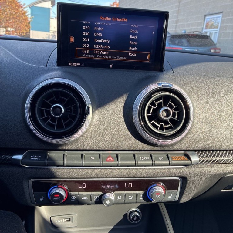 2018 Audi RS 3 Image 12