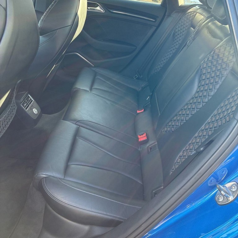 2018 Audi RS 3 Image 18