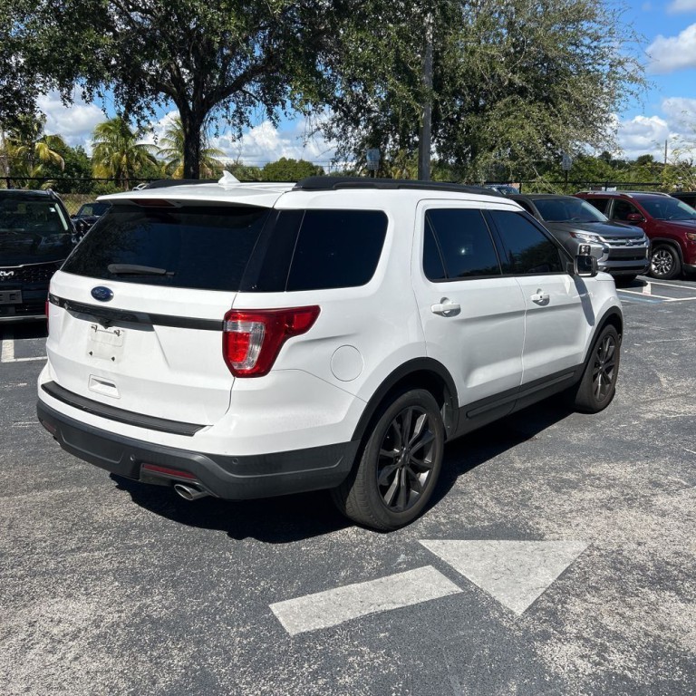 2018 Ford Explorer Image 5
