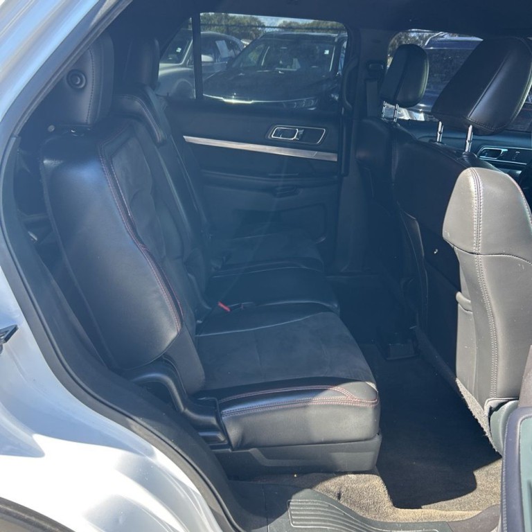 2018 Ford Explorer Image 14