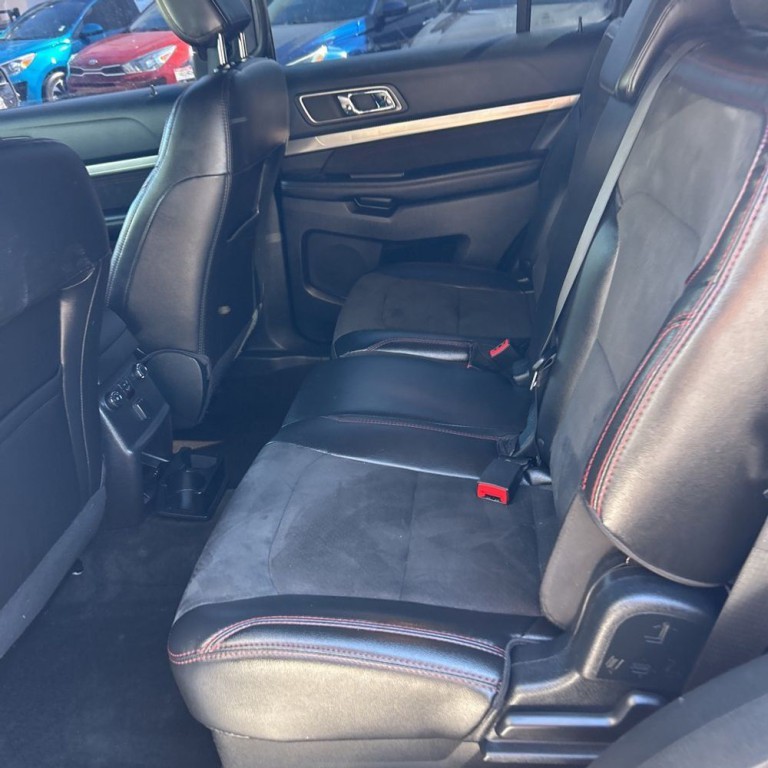 2018 Ford Explorer Image 15