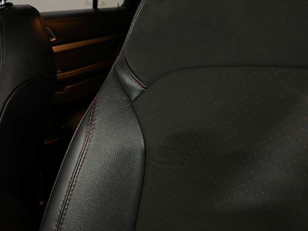 2018 Ford Explorer Image 17