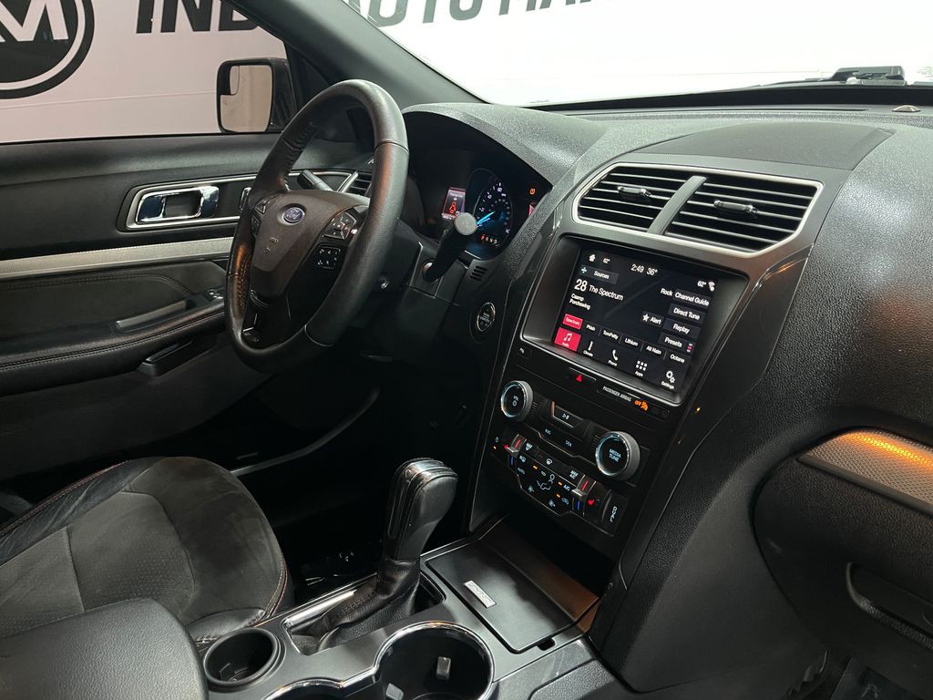 2018 Ford Explorer Image 19