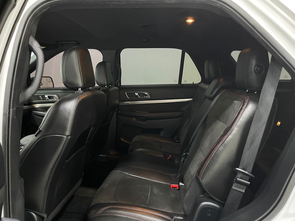2018 Ford Explorer Image 29