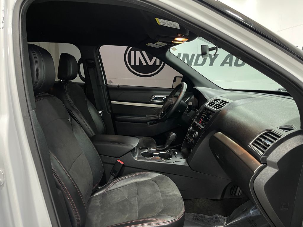 2018 Ford Explorer Image 33