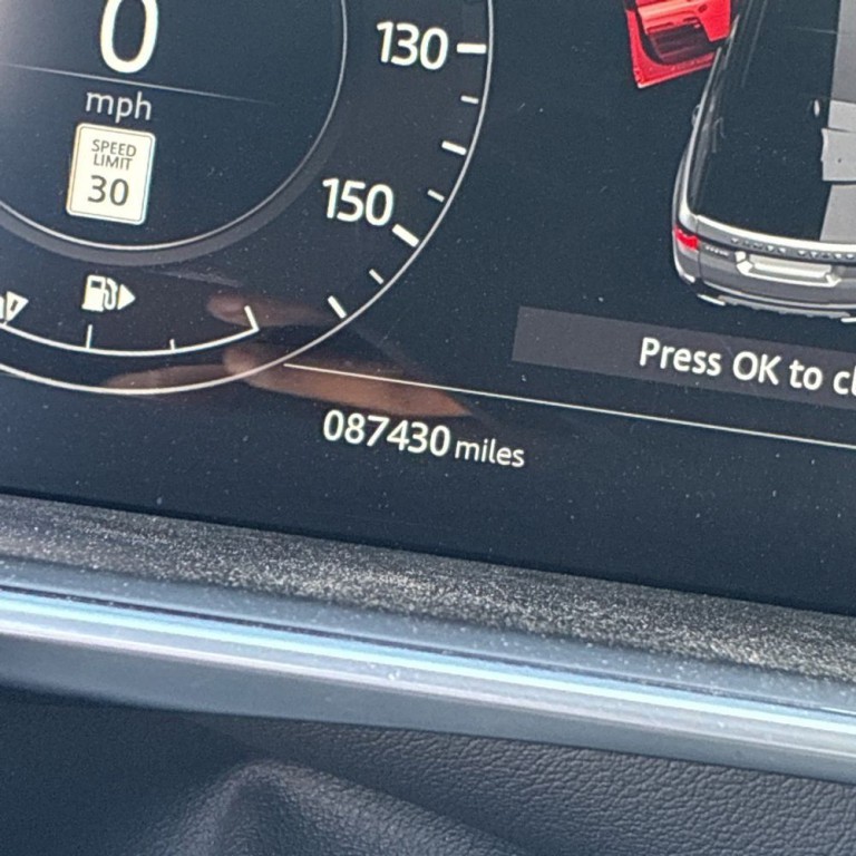 2018 Land Rover Range Rover Sport Image 9