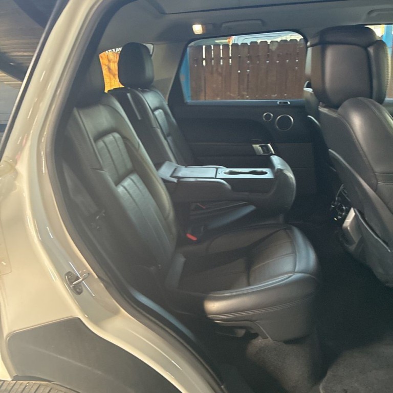 2018 Land Rover Range Rover Sport Image 15