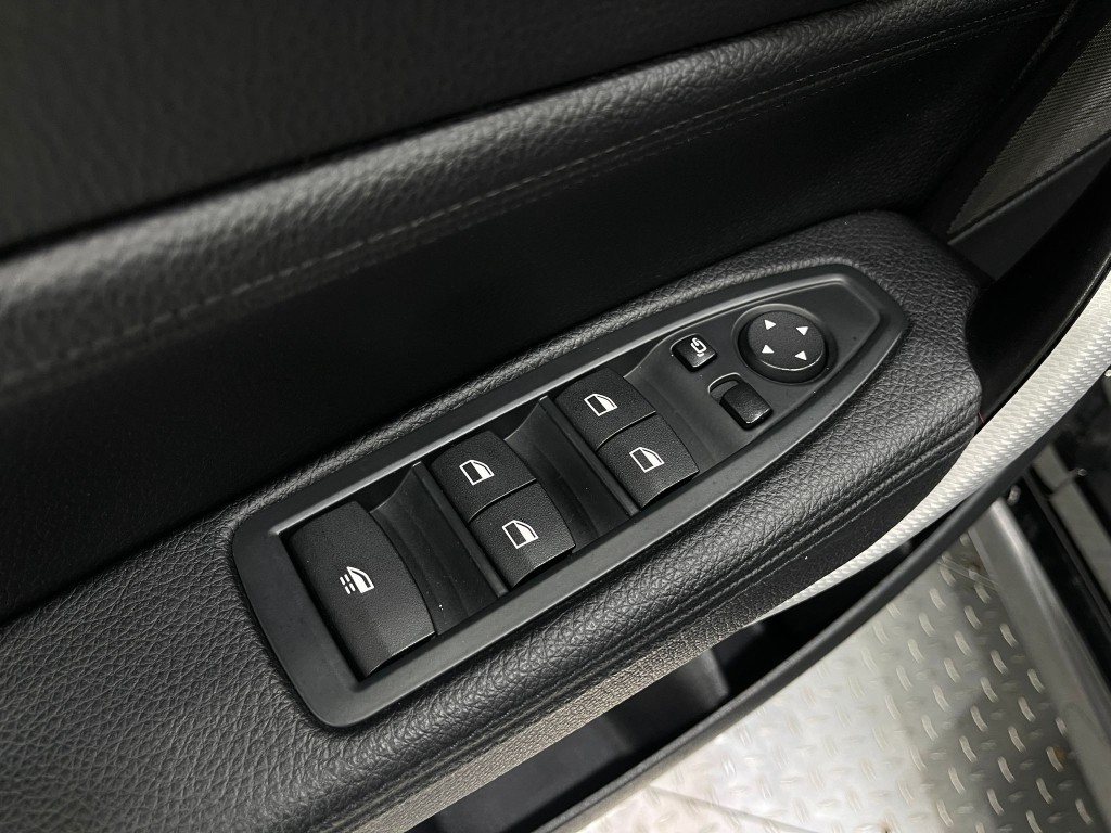 2017 BMW 2 Series Image 16