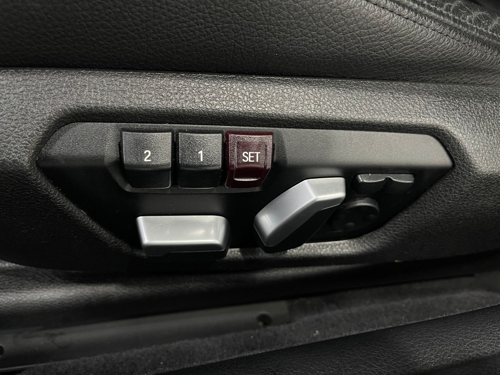 2017 BMW 2 Series Image 17