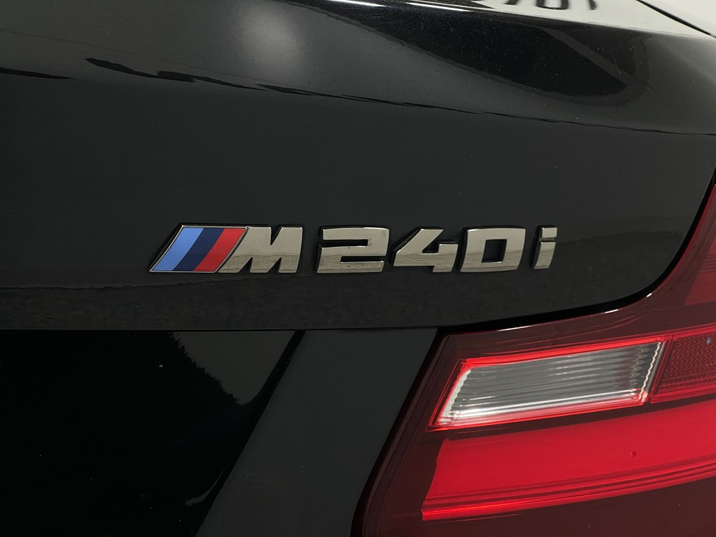 2017 BMW 2 Series Image 40