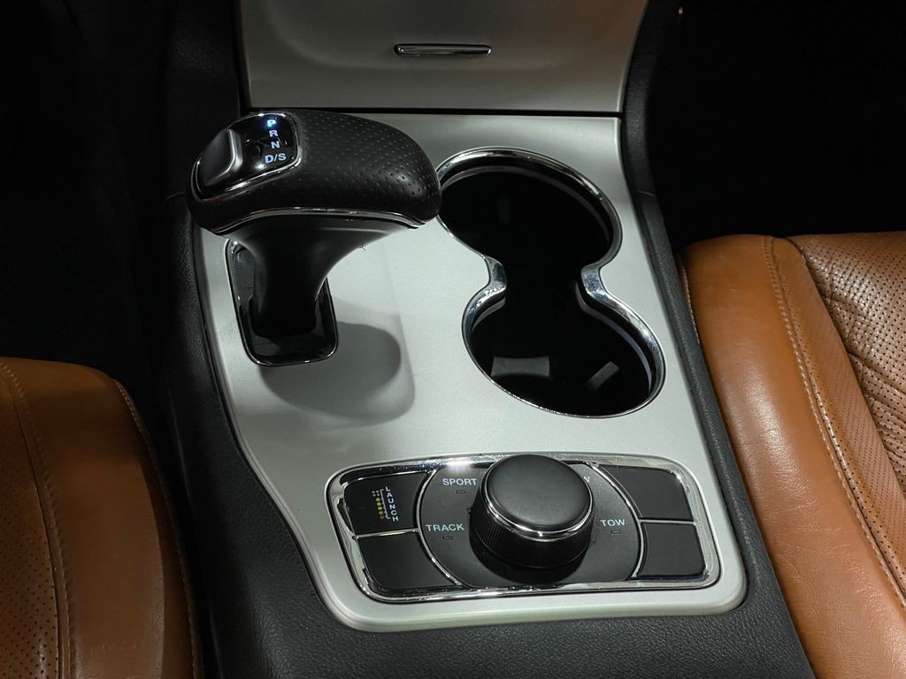 2015 Jeep Grand Cherokee Image 28
