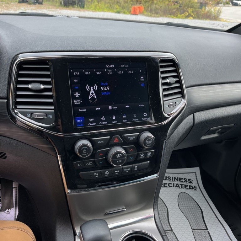 2021 Jeep Grand Cherokee Image 11