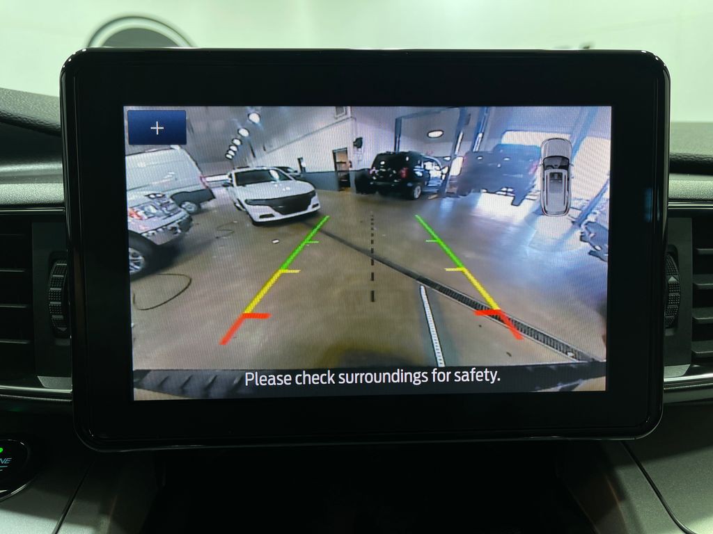 2020 Ford Explorer Image 10