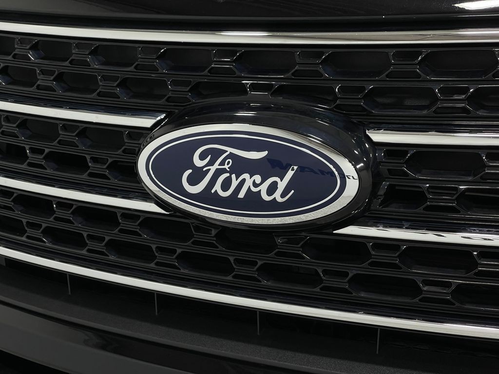 2020 Ford Explorer Image 40