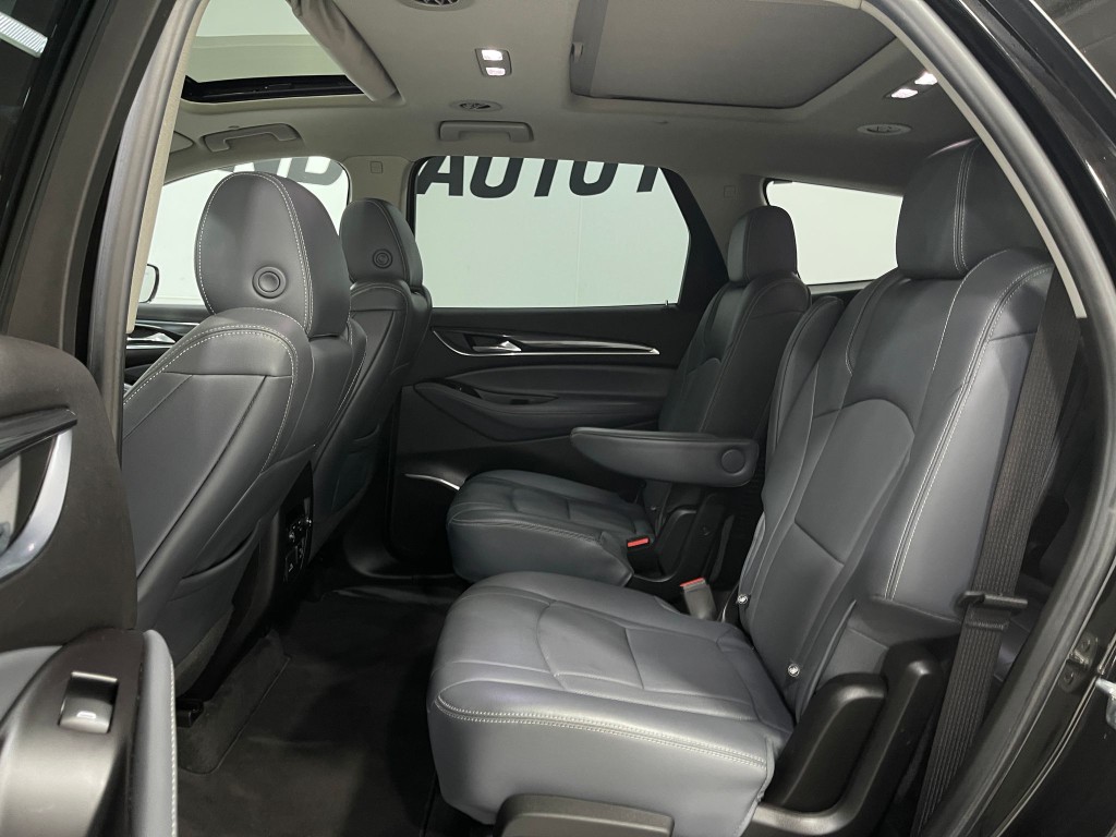 2019 Buick Enclave Image 30