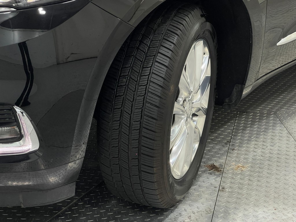 2019 Buick Enclave Image 38