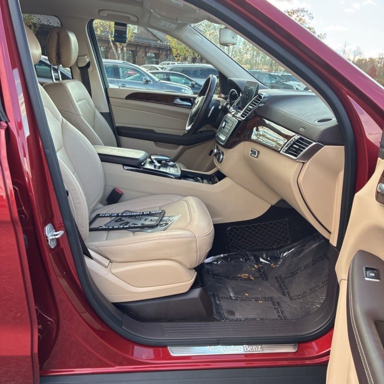 2017 Mercedes-Benz GLS-Class Image 8