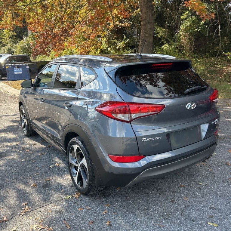 2016 Hyundai Tucson Image 6