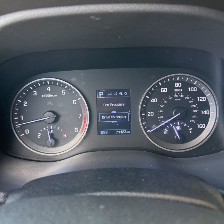 2016 Hyundai Tucson Image 9