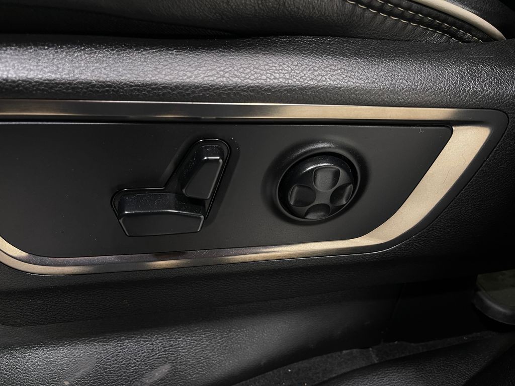 2020 RAM 1500 Image 18