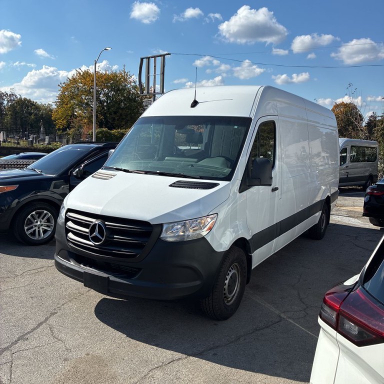2021 Mercedes-Benz Sprinter Image 2