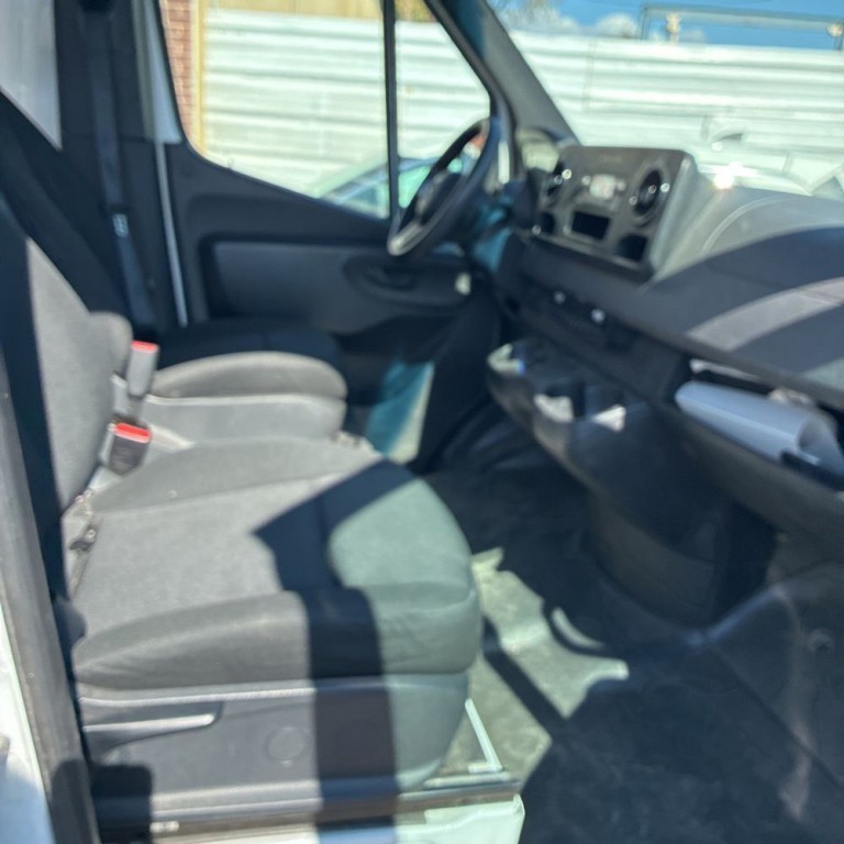 2021 Mercedes-Benz Sprinter Image 7