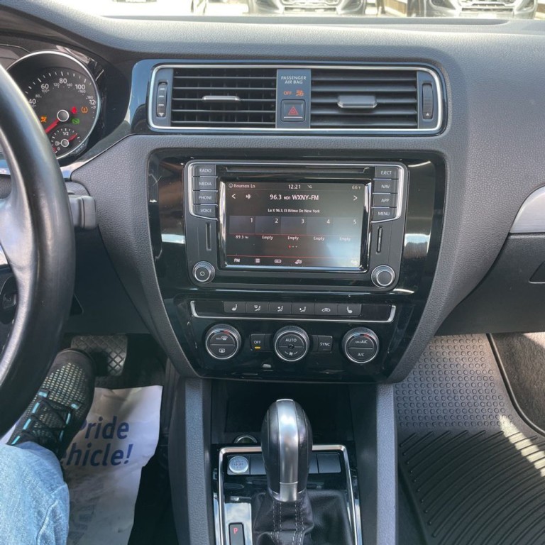 2018 Volkswagen Jetta Image 11