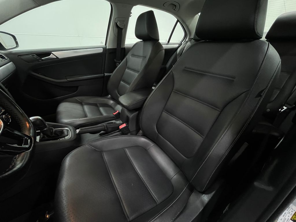 2018 Volkswagen Jetta Image 14