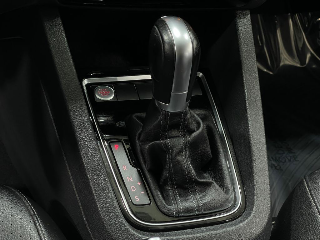 2018 Volkswagen Jetta Image 28