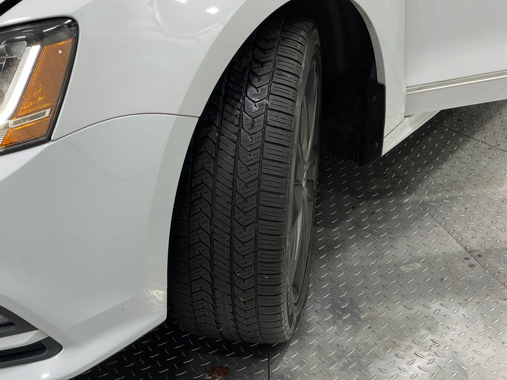 2018 Volkswagen Jetta Image 35