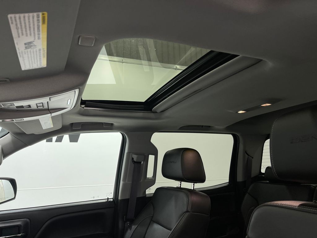 2017 GMC Sierra 1500 Image 12