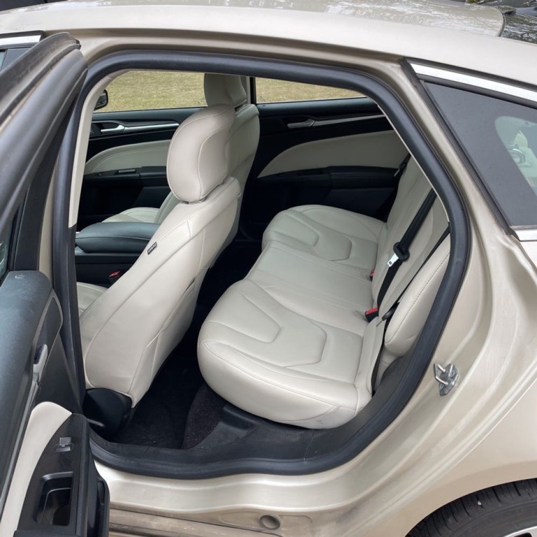 2017 Ford Fusion Image 14