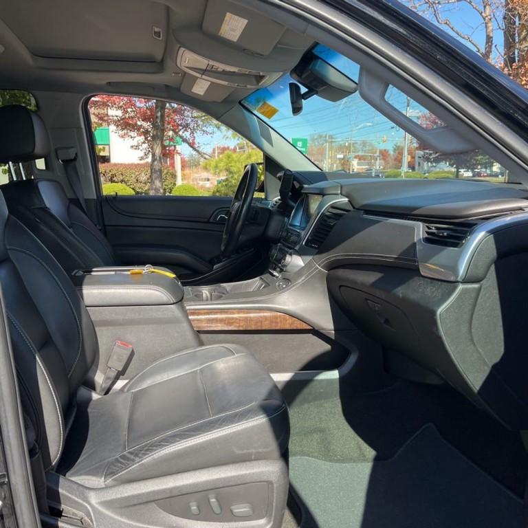 2017 Chevrolet Tahoe Image 8