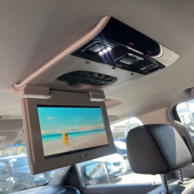 2017 Chevrolet Tahoe Image 14